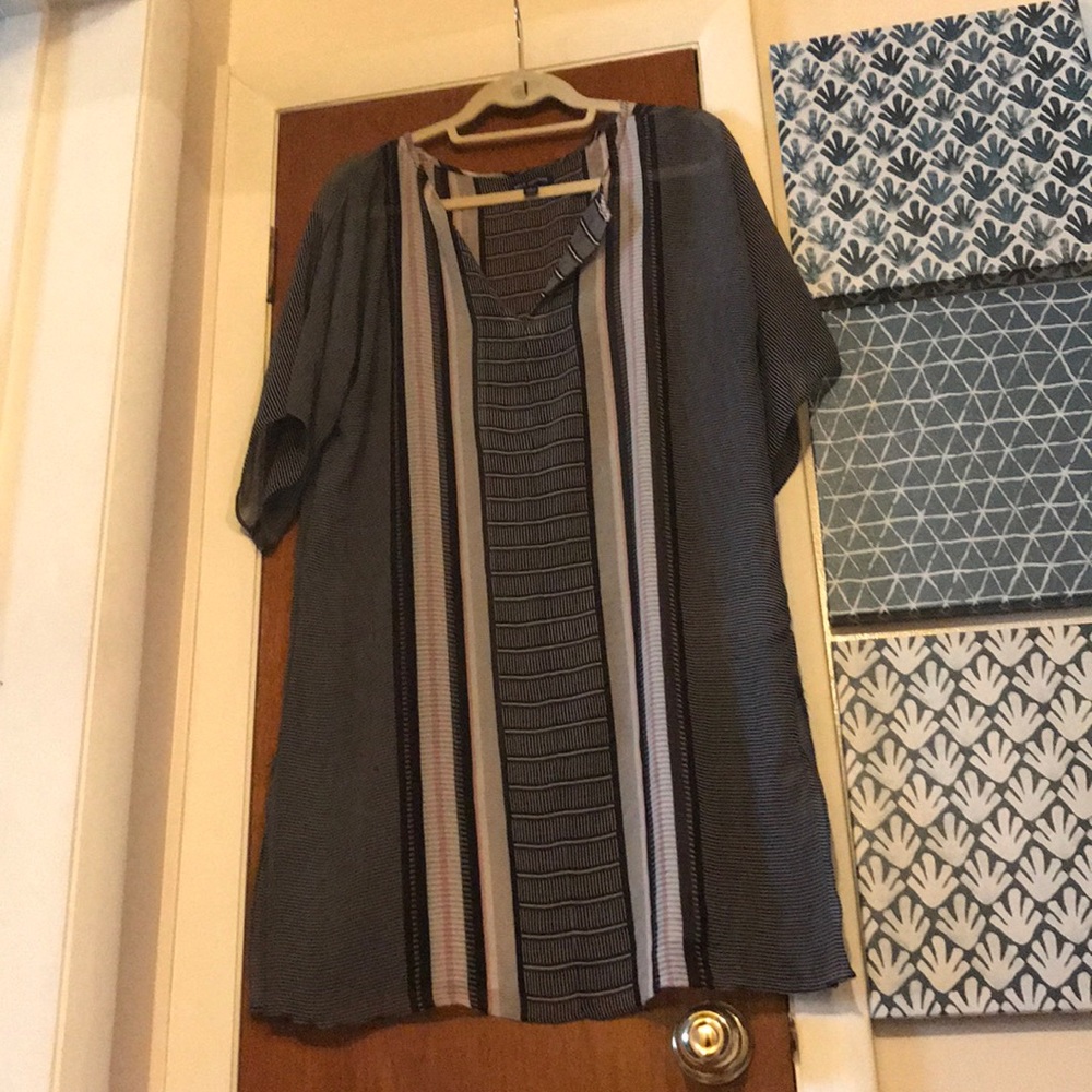 Sheer lightweight tunic !